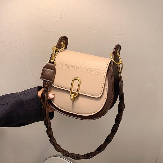 レディースオータムウィンターレッドカラーショルダーバッグ 秋物 冬物 サドルバッグ シートバッグ Tiancai_Wing_Bag93486690503