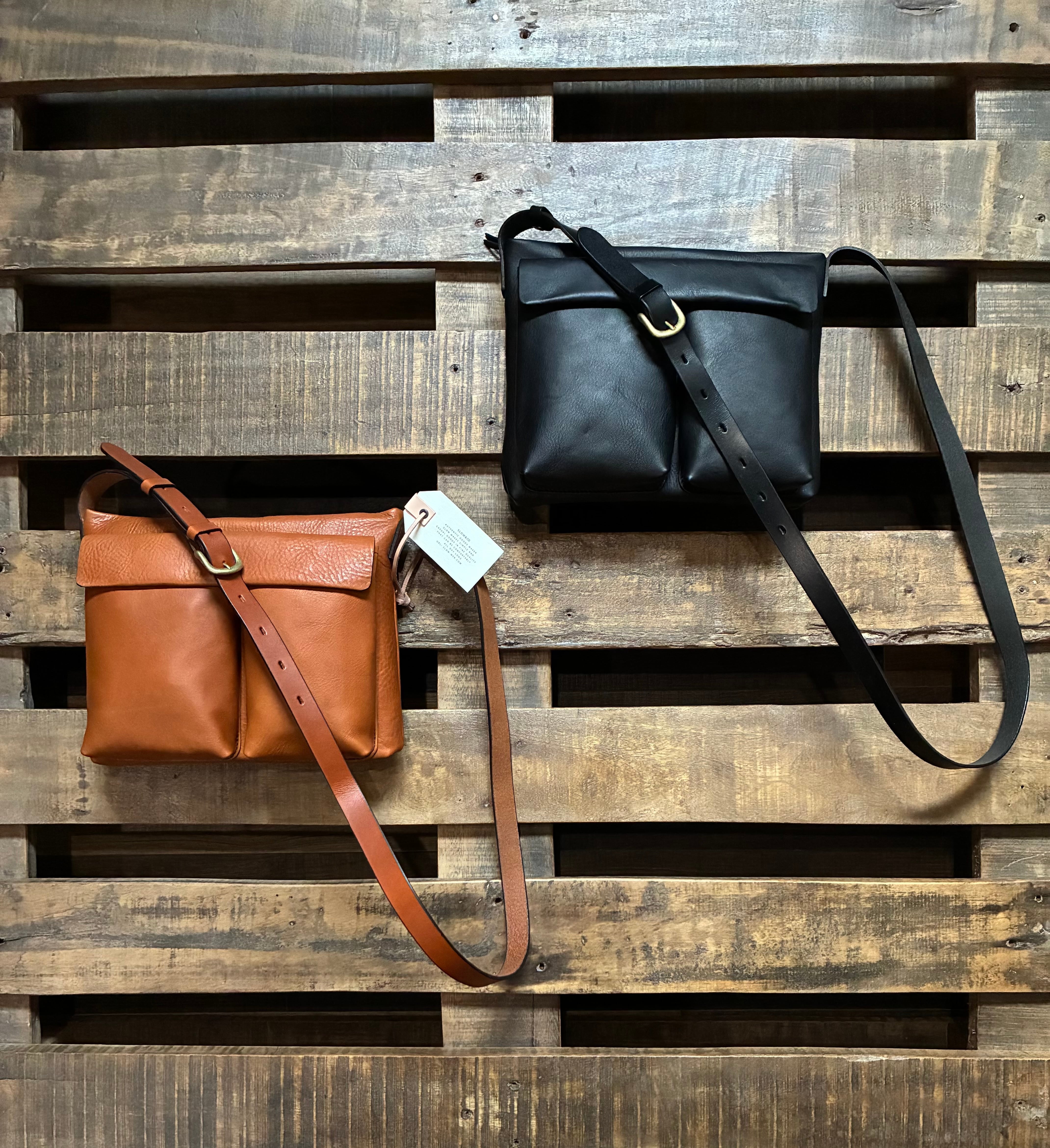 SLOW スロウ / cb -helmet shoulder bag- クロムステアレザー