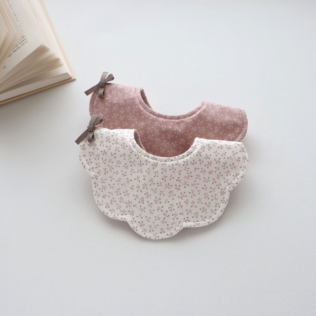 リトルベリースタイ   お名前 刺繍入れ 2色