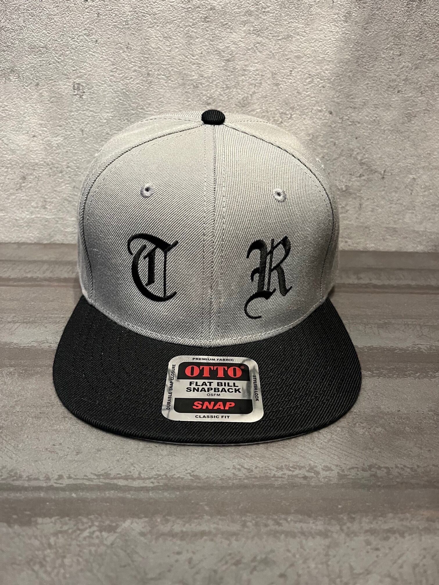 【グレー✕ブラック】original刺繍CAP