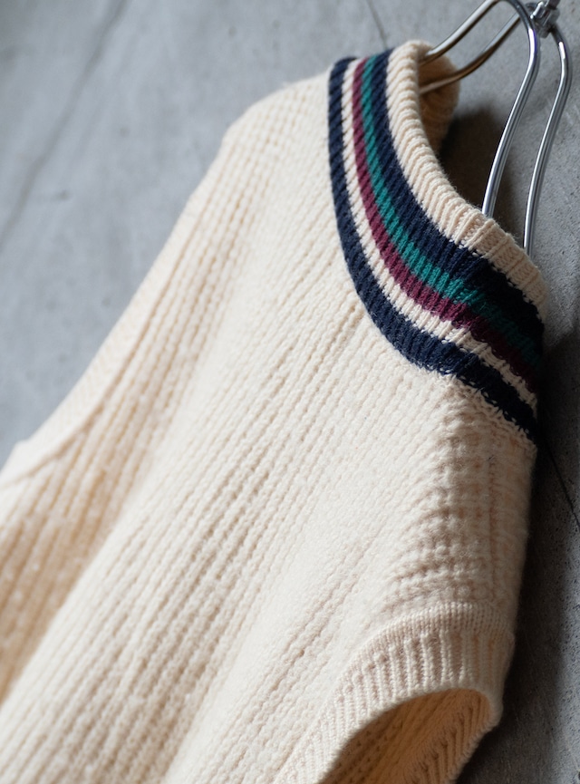 "IZOD" 1980s Cricket sweater vest