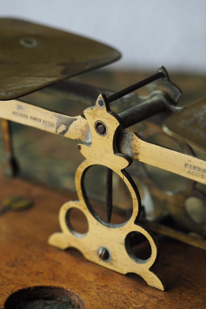 イギリスのレタースケール-antique England postal scale