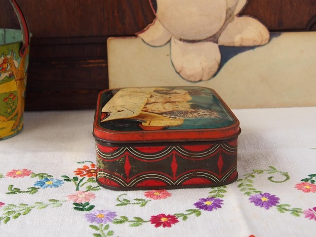 イギリスアンティーク　トフィー缶　TOFFEE TIN