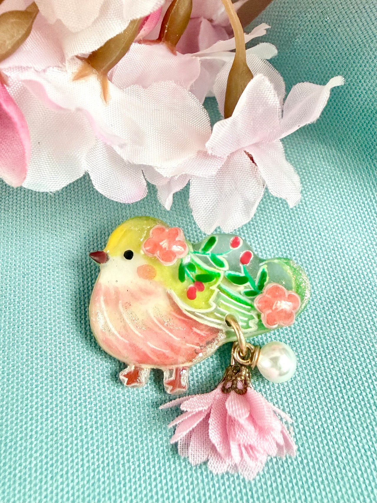 ブローチ『春告げの鳥さん』