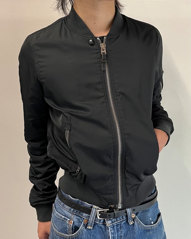 Lee minimal MA-1 jacket