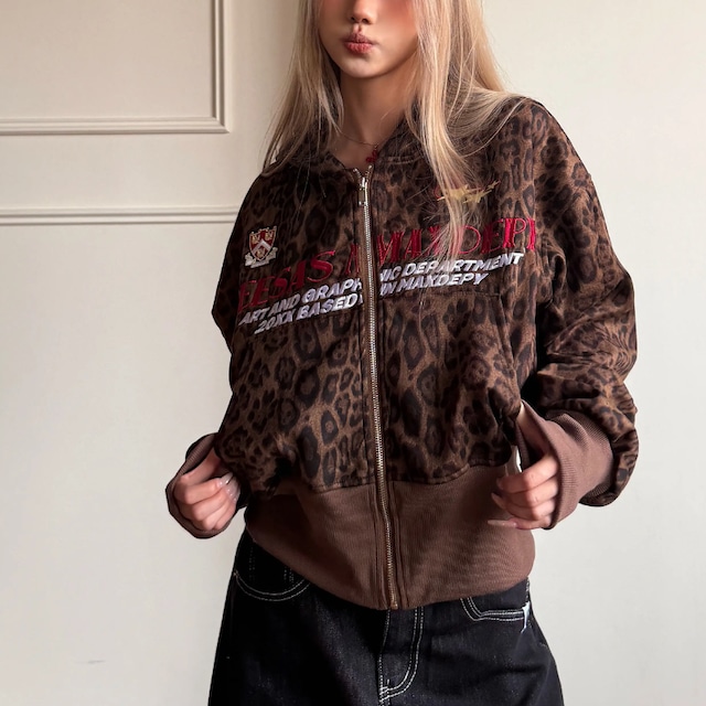 leopard graphic zip hoodie　レオパードグラフィックジップパーカー　J2116