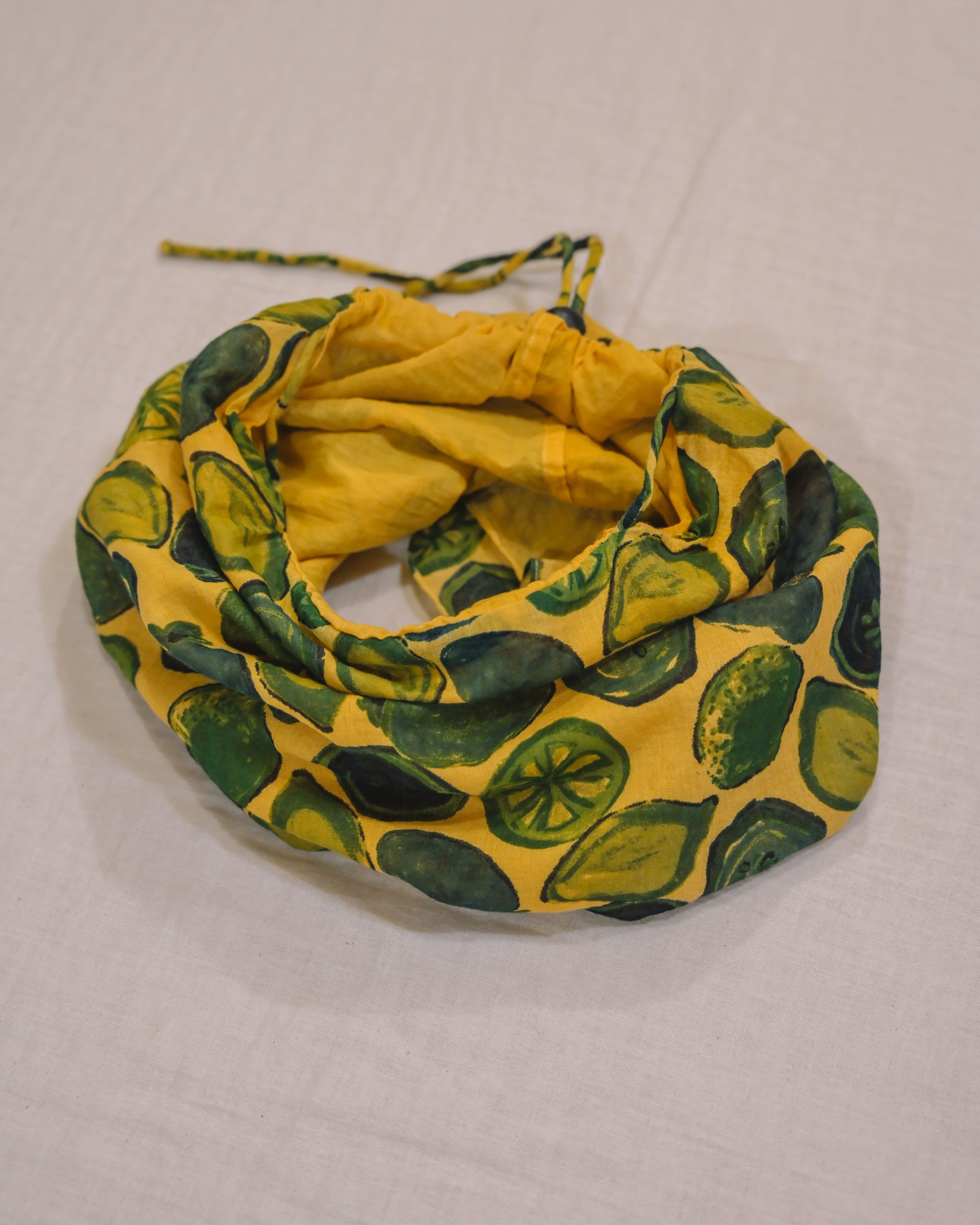 スプリングスヌード - レトロフルーツ柄 -