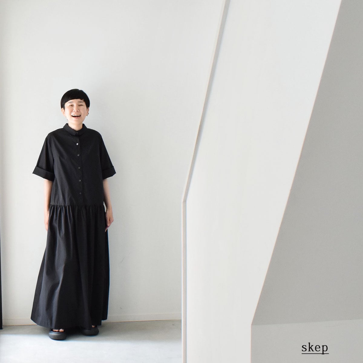 七分袖切替ギャザーロングワンピース：黒［OP33HSBK］ | skep-online shop