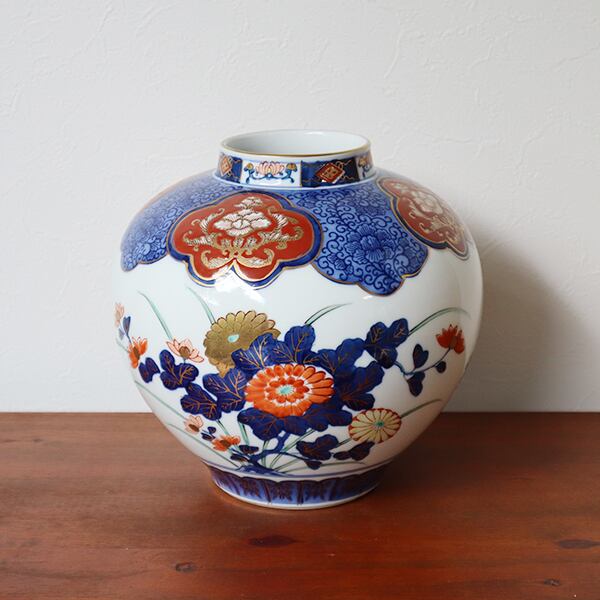 アウトレット】【送料無料】有田焼 7寸明型花瓶 地紋割草花 18-142