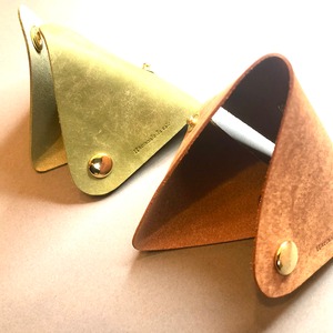 TRIANGLE COIN CASE