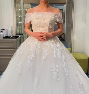 ウエディングドレス ソフトチュール Aライン オフショルダー 七分袖丈