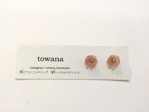 towana 小花のイヤリング