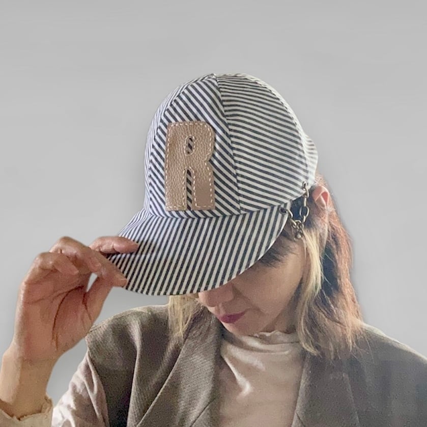 ZOZOTTE ストライプキャップ/ホワイト&グレー/Rロゴ入り