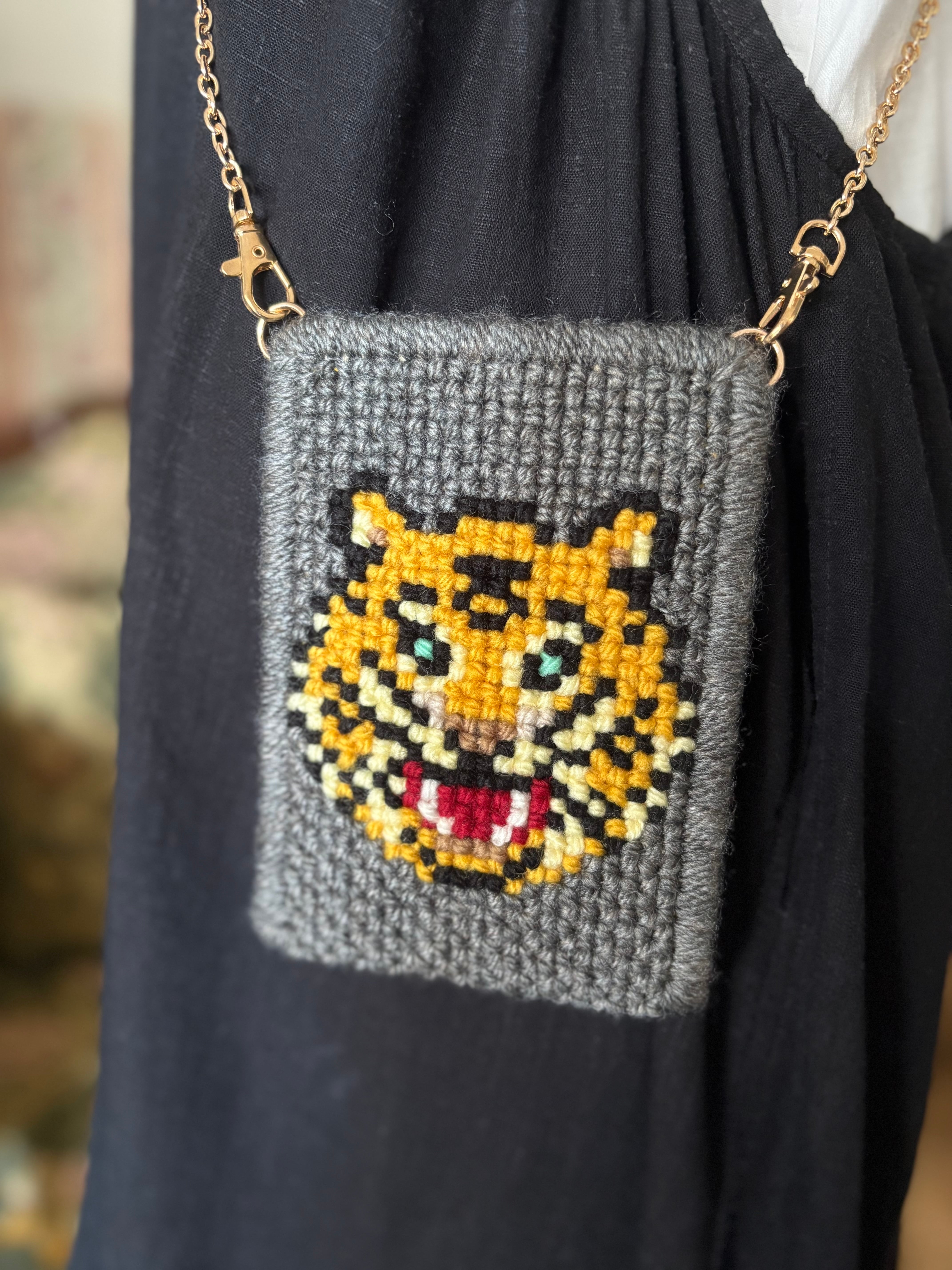 メルカジーニョ【ブラジル毛糸刺繍タぺサリアキットと刺繍布】