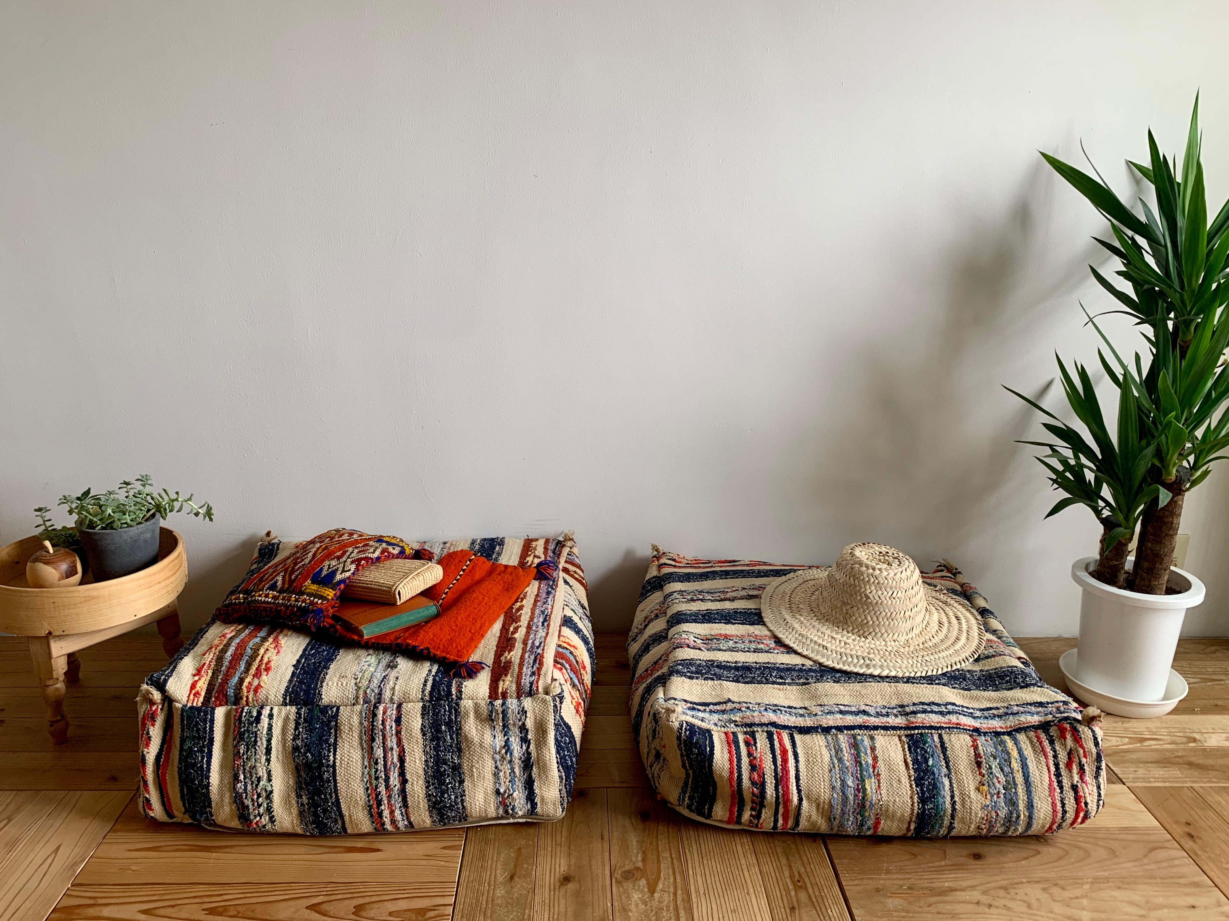 オールドラグをリメイクしたプフ | モロッコの暮らしと手しごと