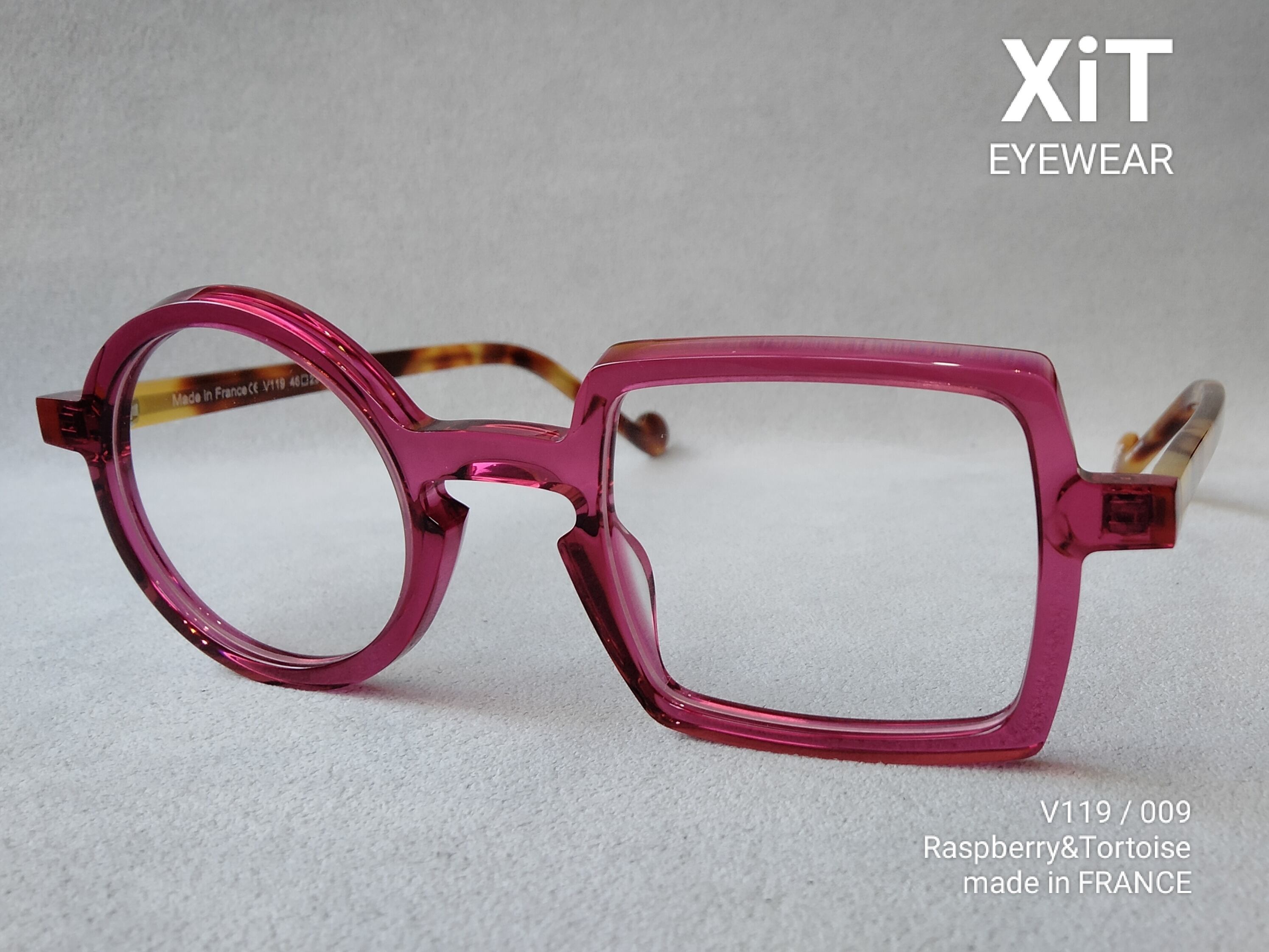 成田悠輔さん愛用品 丸四角メガネ XiT eyewear（エックスアイティ）「C