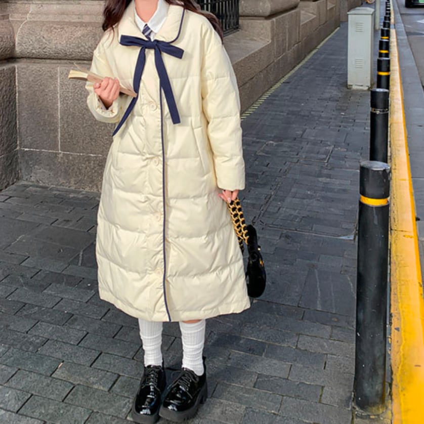 カレッジスタイルボウ付きダウンジャケット