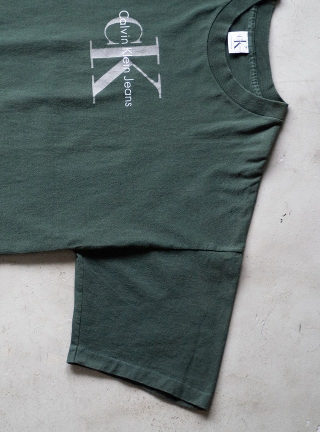 "Calvin Klein Jeans" 1990s MADE IN U.S.A. logo tee