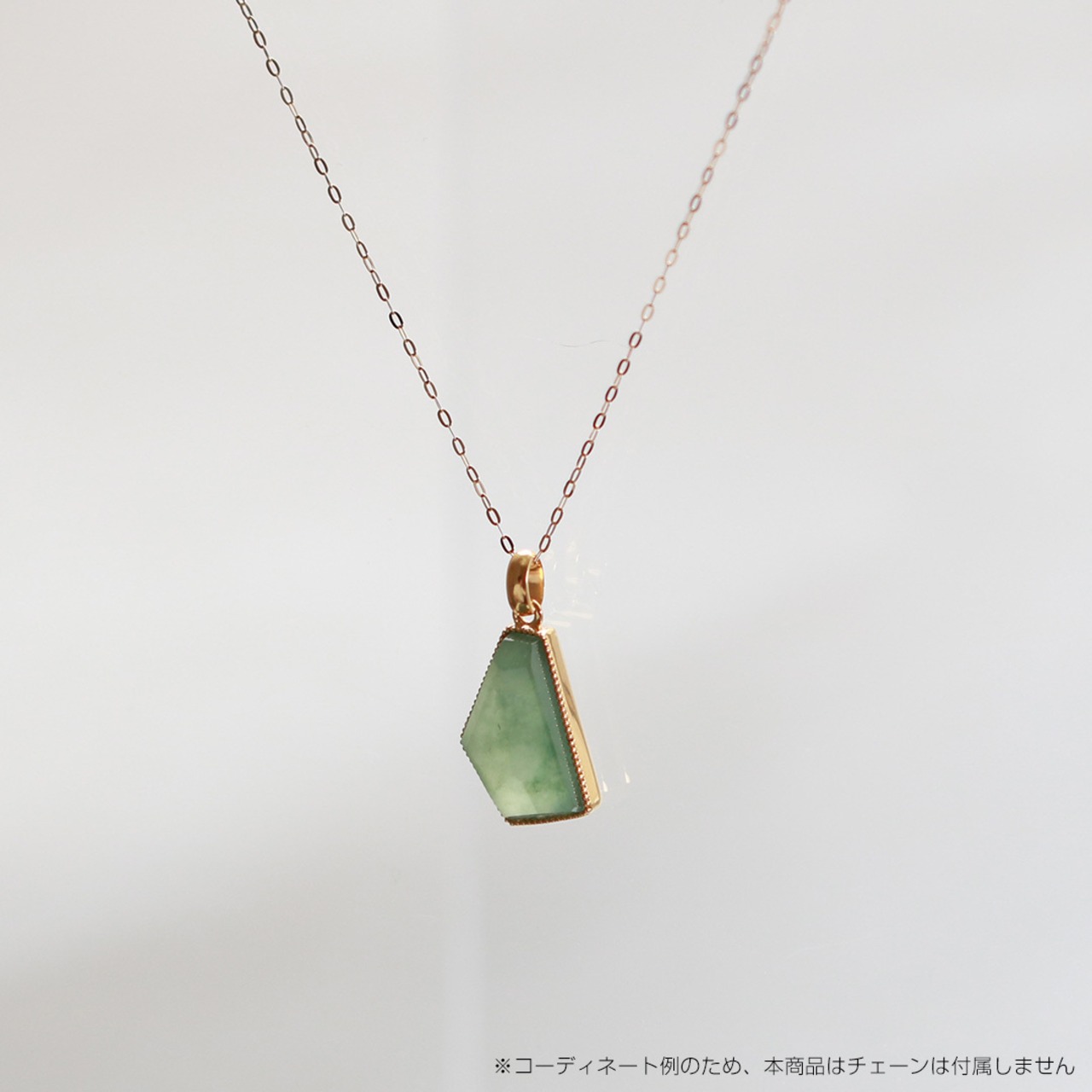 翡翠ラフカットシリーズペンダントトップ K10YG rough moss green A貨翡翠 jd_pt1267
