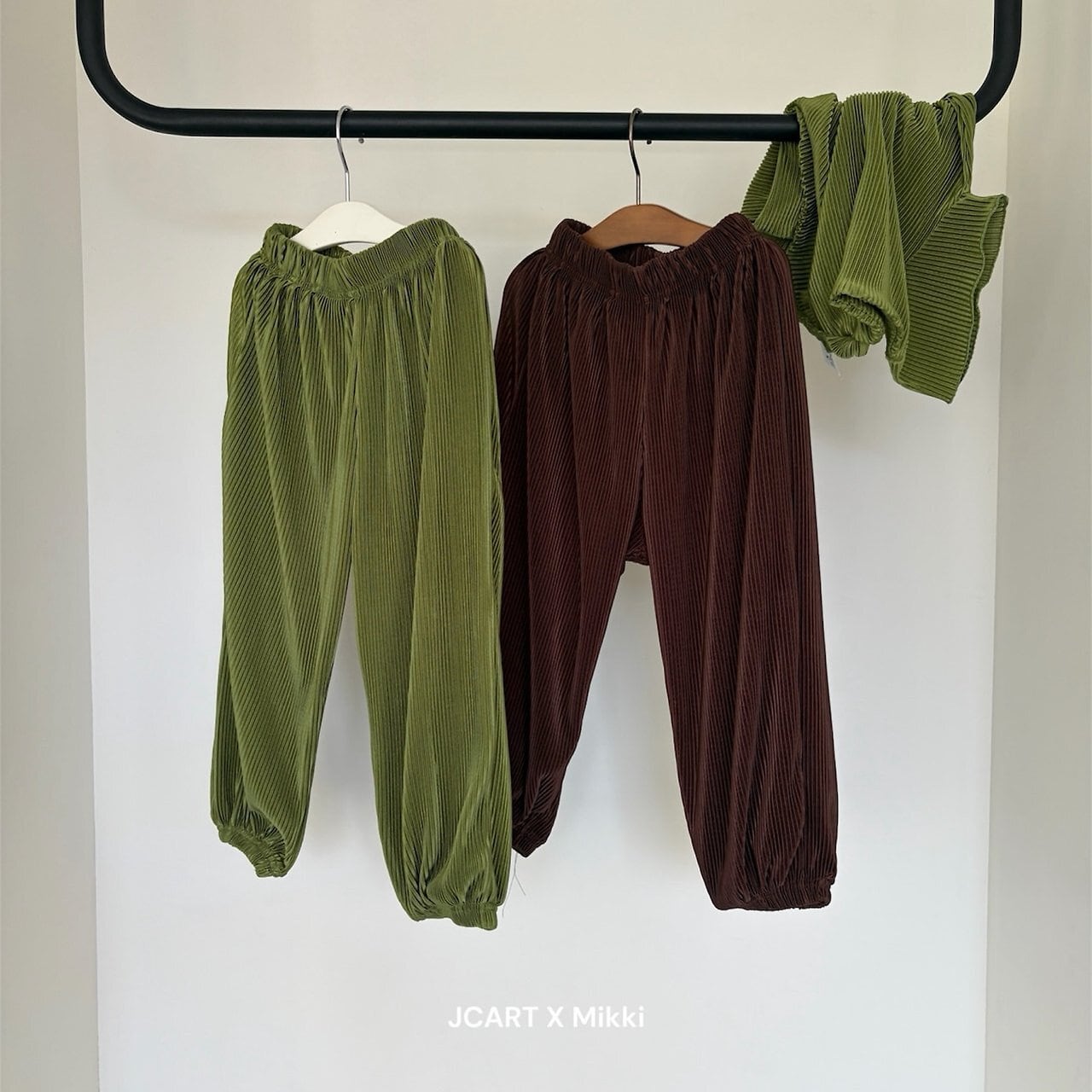 【予約】pleats jogger pants/Free size