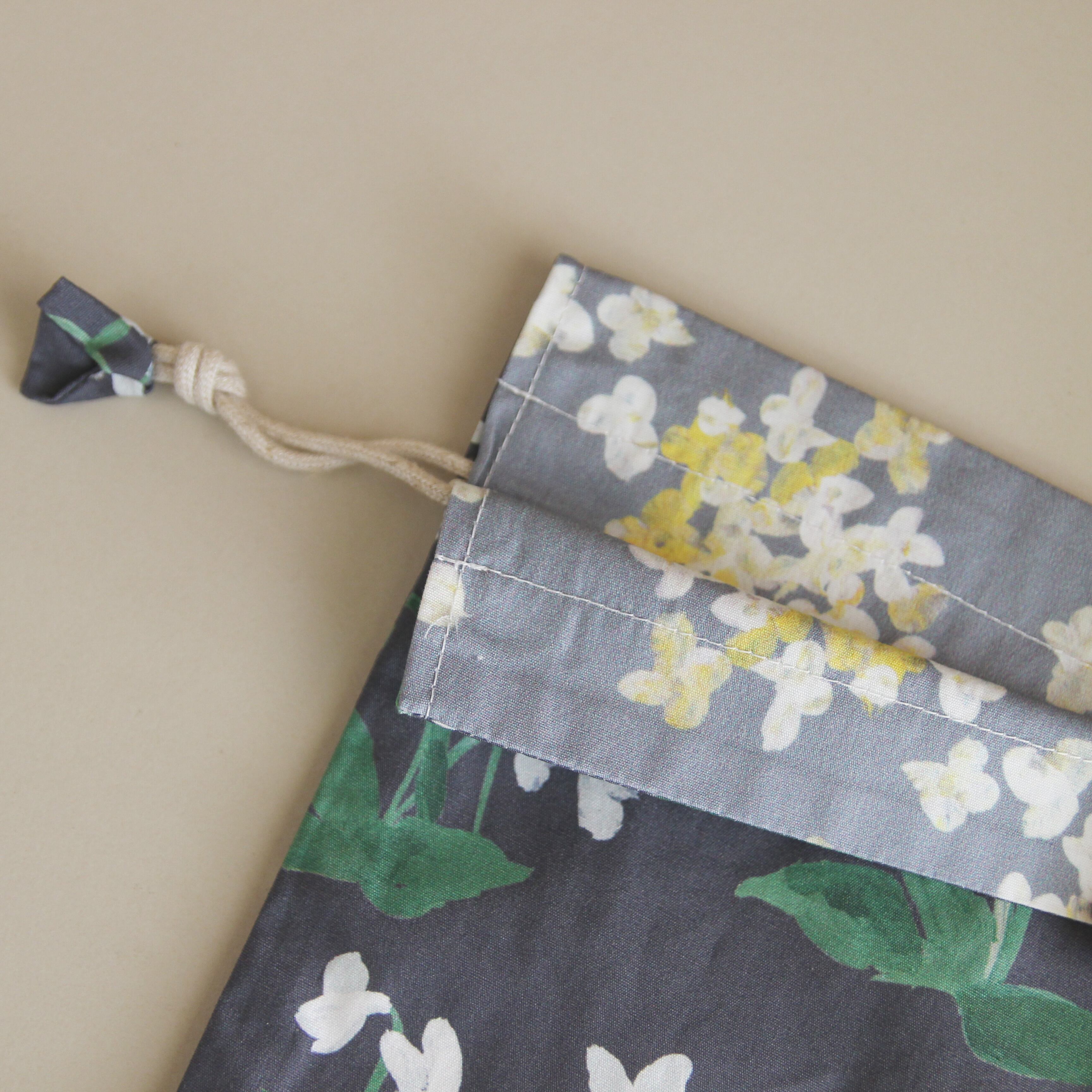 otsukiyumi｜巾着 / Sumire | 装いの庭