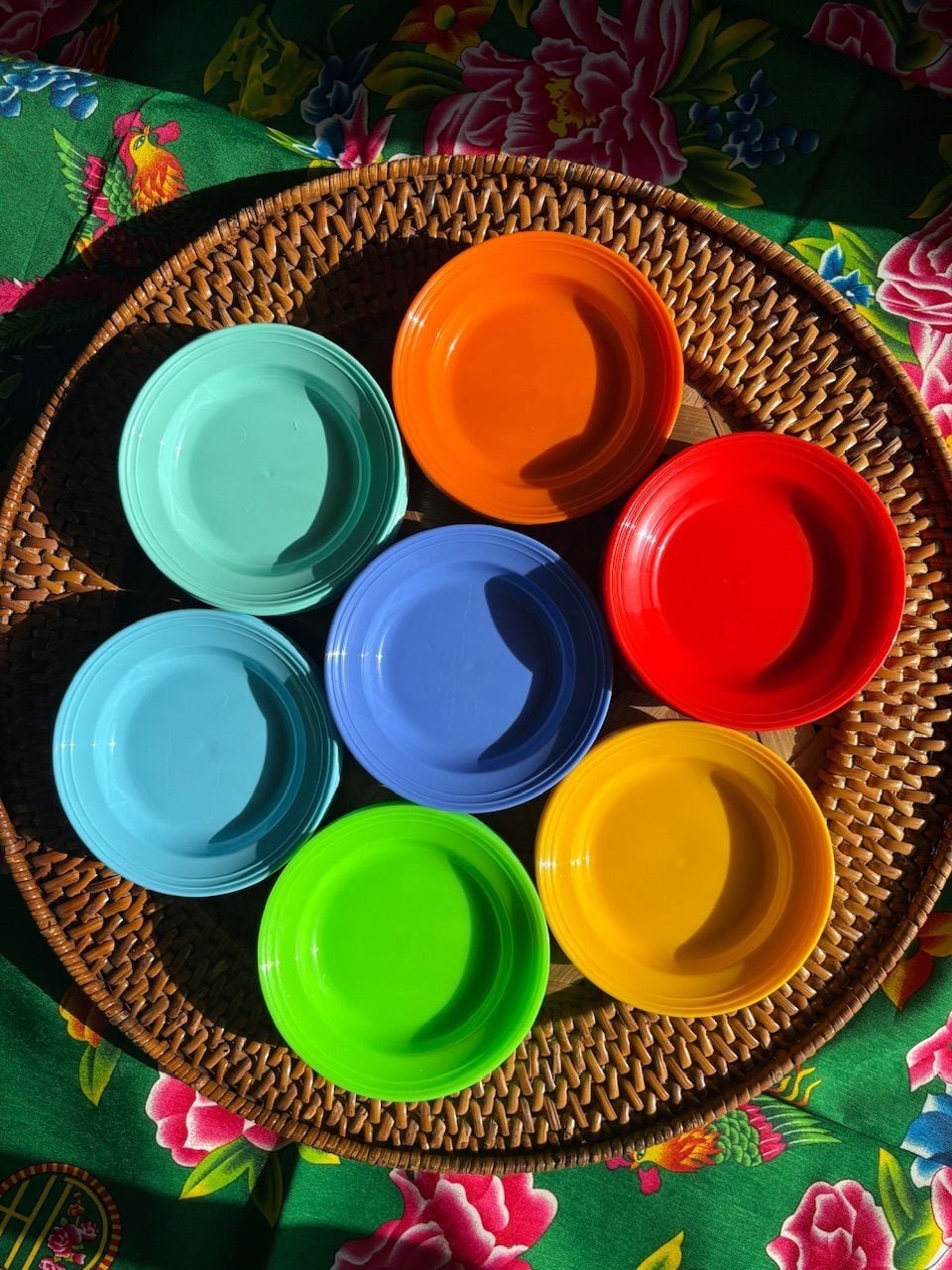 カラフル小皿】ベトナム製プラスチック皿 | 越南道具