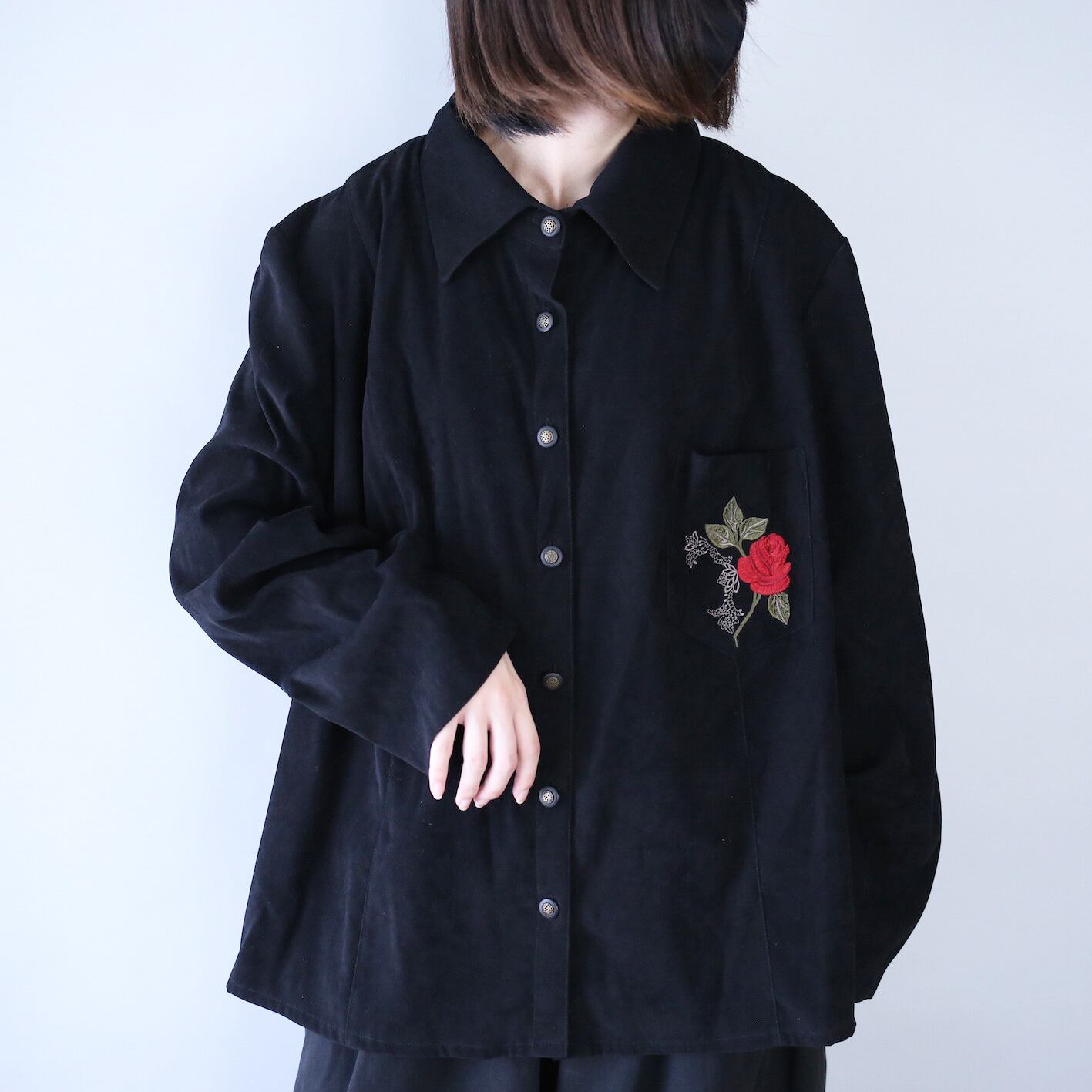 "刺繍×薔薇" loose box silhouette black fake suede shirt
