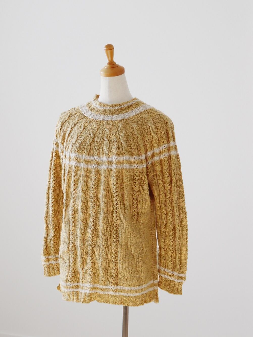 Cable & stripe knitting design sweater