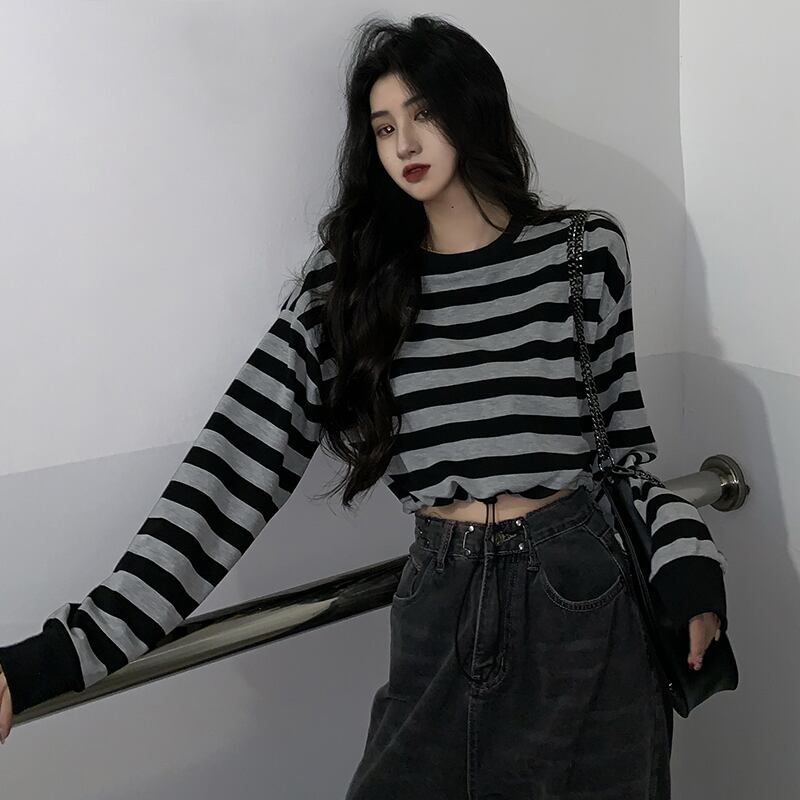 ゆったりとした怠惰なスタイルの長袖ジャケットショートジャケットアウターウェアの黒と白のストライプのセーターの女性の秋のバージョン ブラックストロベリース18827448325