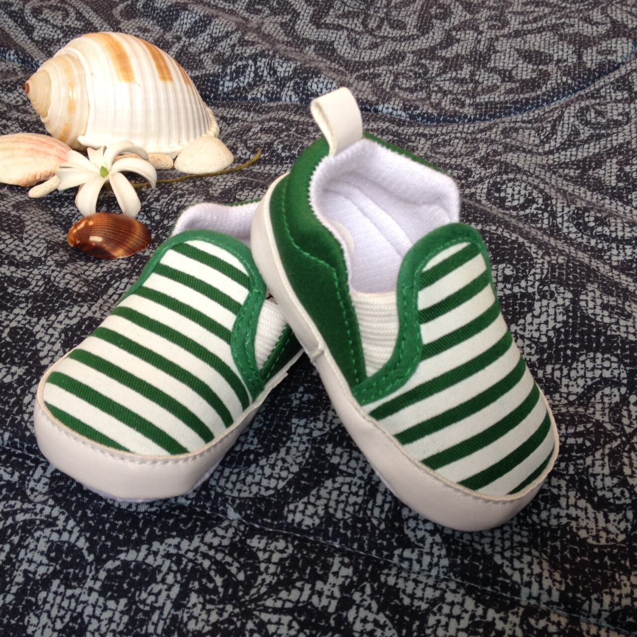 Baby Shoes 【ファーストシューズ ルームシューズ ベビー靴】(赤ちゃん/ベビー/新生児/出産祝い/ギフト/男の子/女の子)  FirstWalk