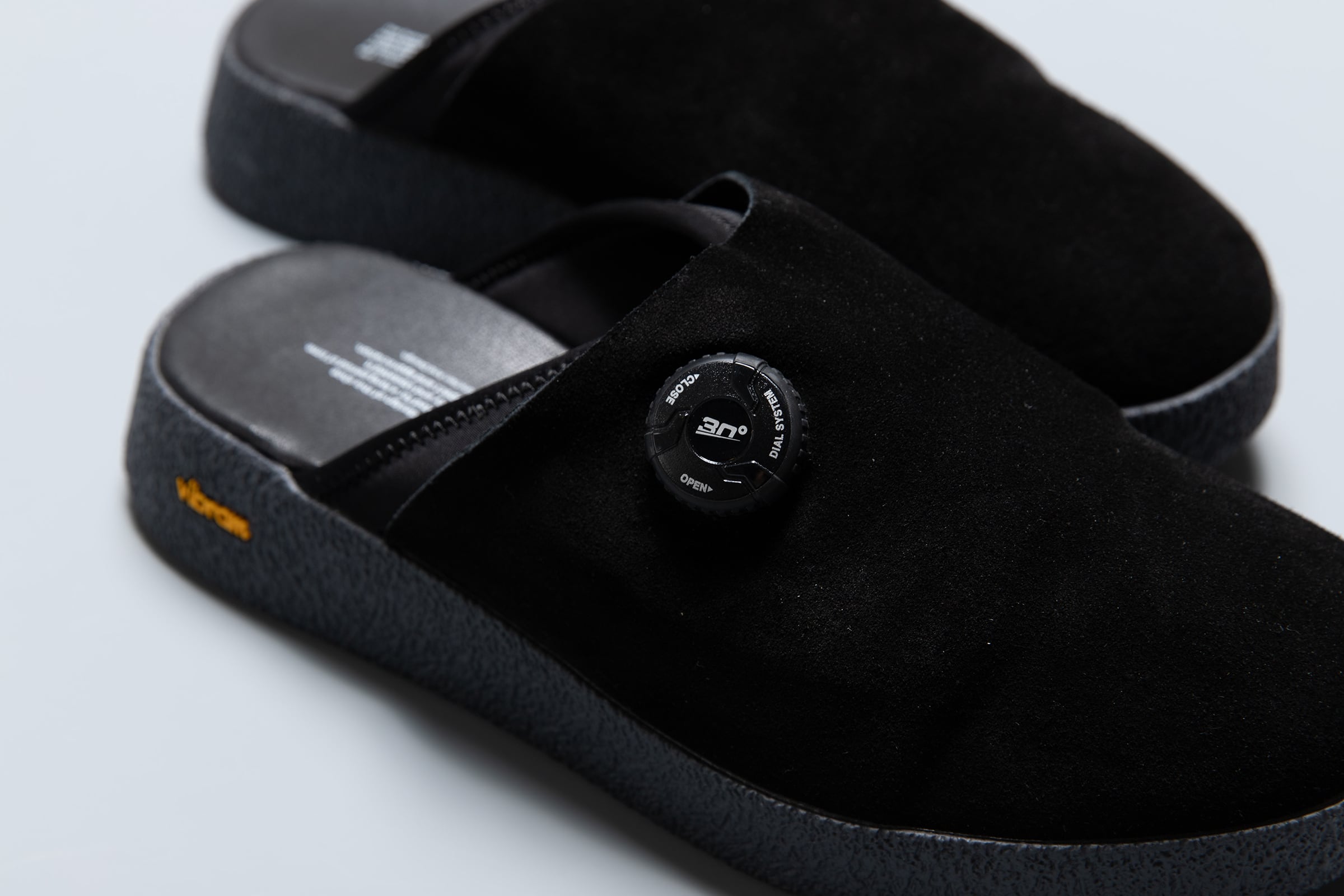 pg EMPTY | BLK | PLAYGROUND | スニーカーショップ