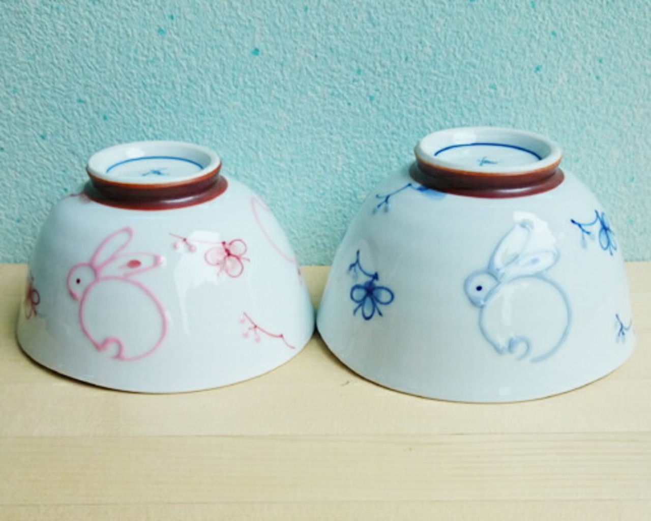 有田焼　お茶碗　一珍花うさぎ　【ピンク・青】 9-007