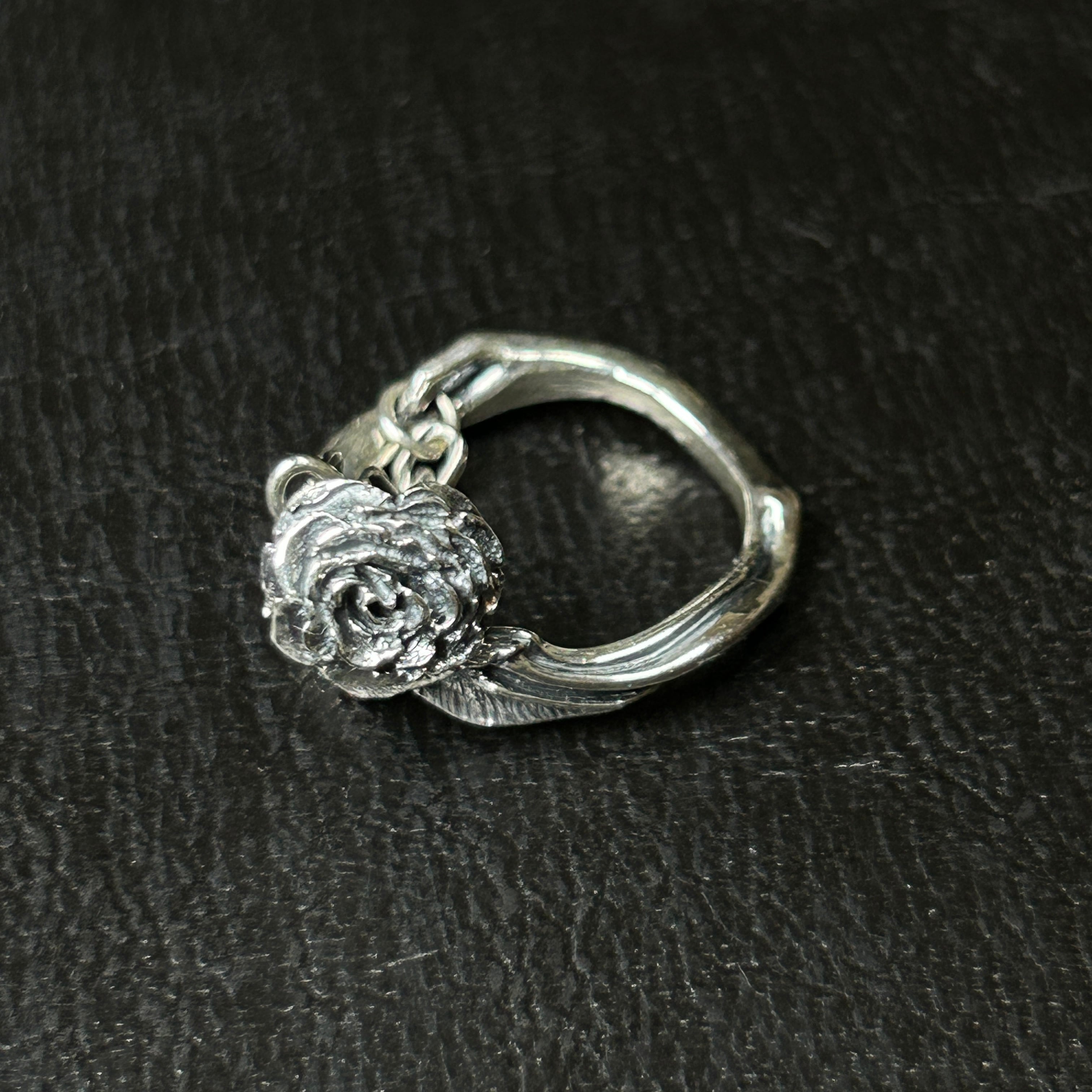 シルバー925 薔薇&チェーンデザインリング/軽研磨仕上げ/15号