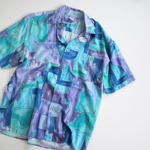 Print open collar shirt
