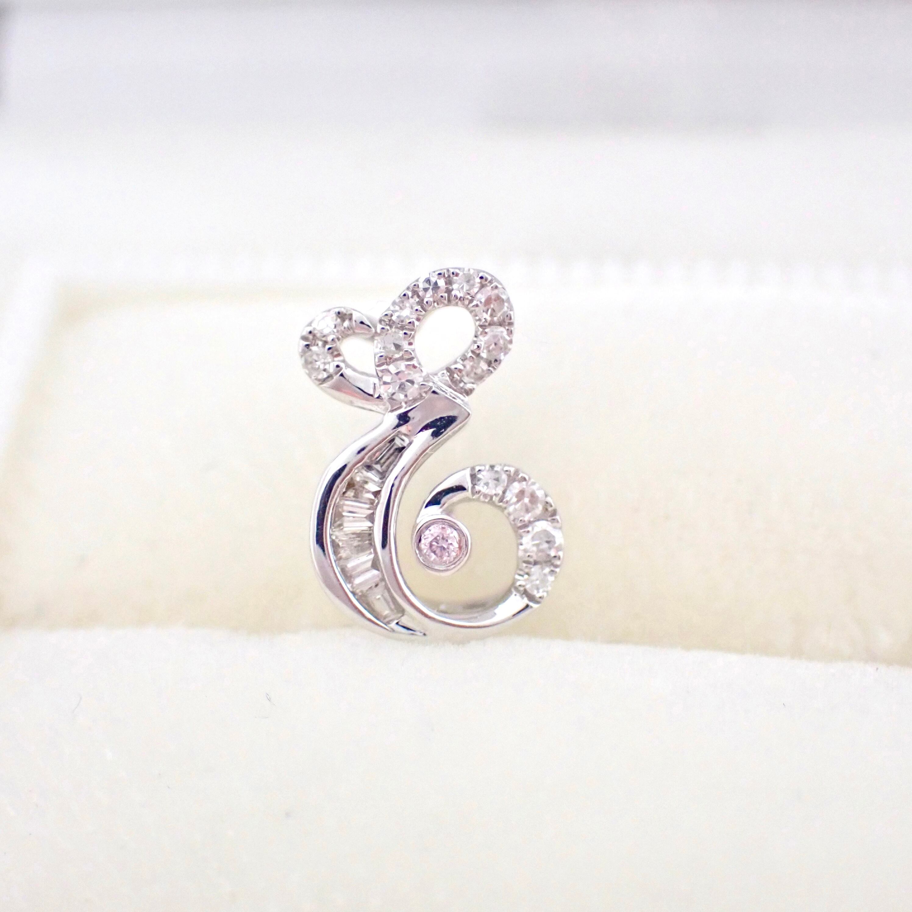 新品 日本製】 K18 イニシャル ピンク ダイヤモンド ペンダント