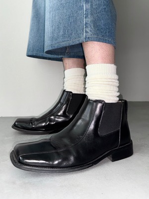 square toe leather short boots / black