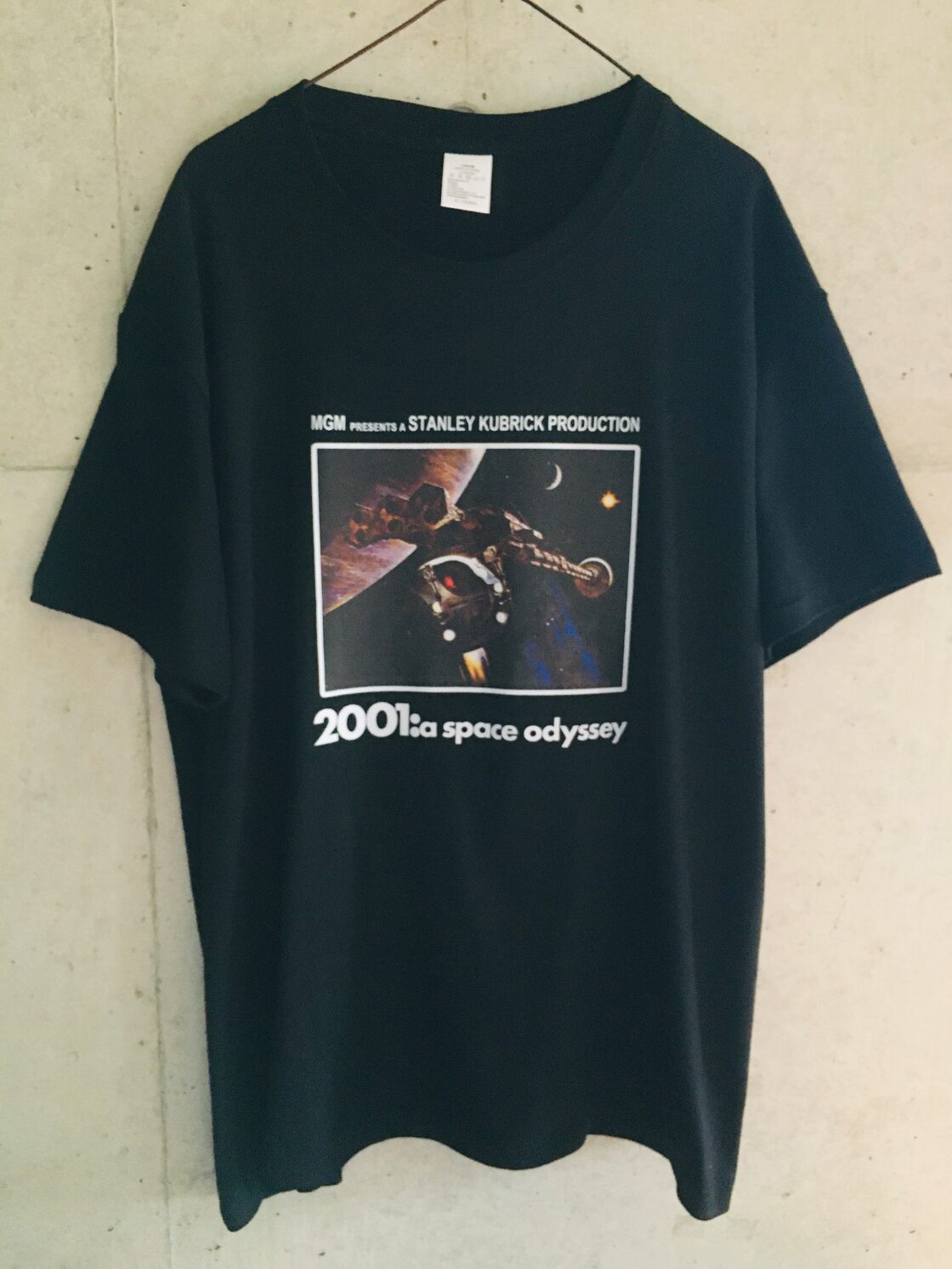 美品☆メンズXL☆送料無料！】2001年宇宙の旅 Tシャツ 半袖 ブラック 