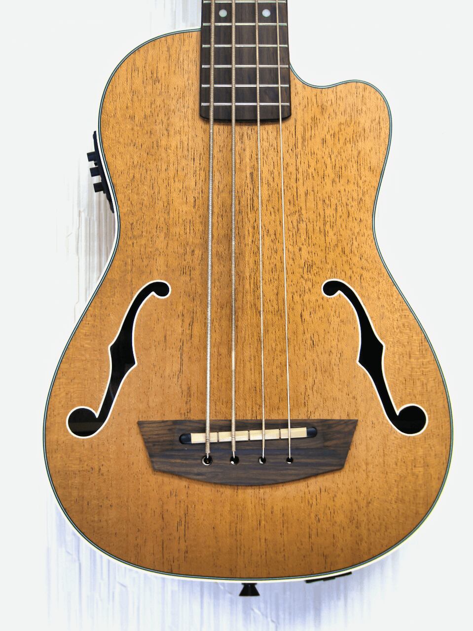 限定品】アプローズ UA20-5Eオベーション ウクレレ ケース付き