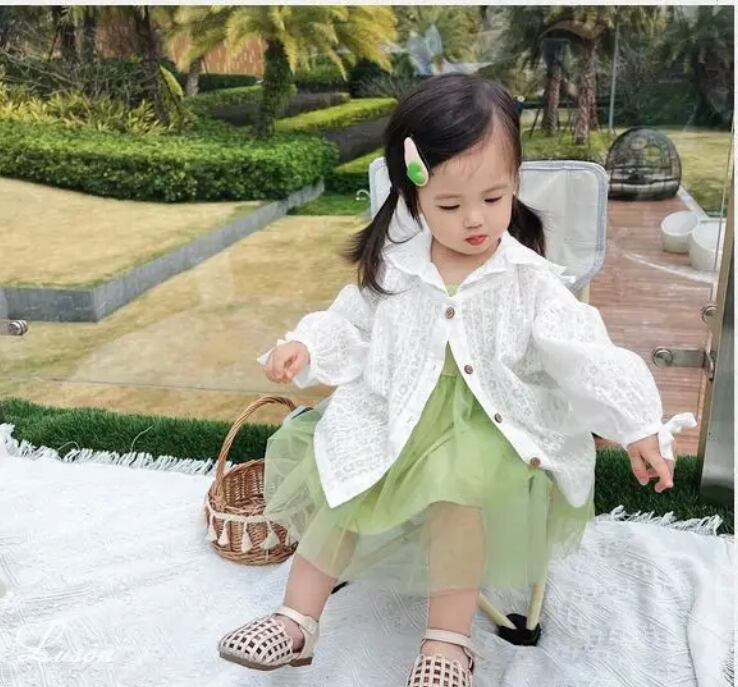 サマーフリルパーカー••••••••••海外子供服　プチプラ　日焼け　キッズ　ナチュラル　透け感　春　夏