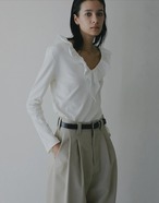 MANOF 2WAY FRILL NECK CUT TOPS