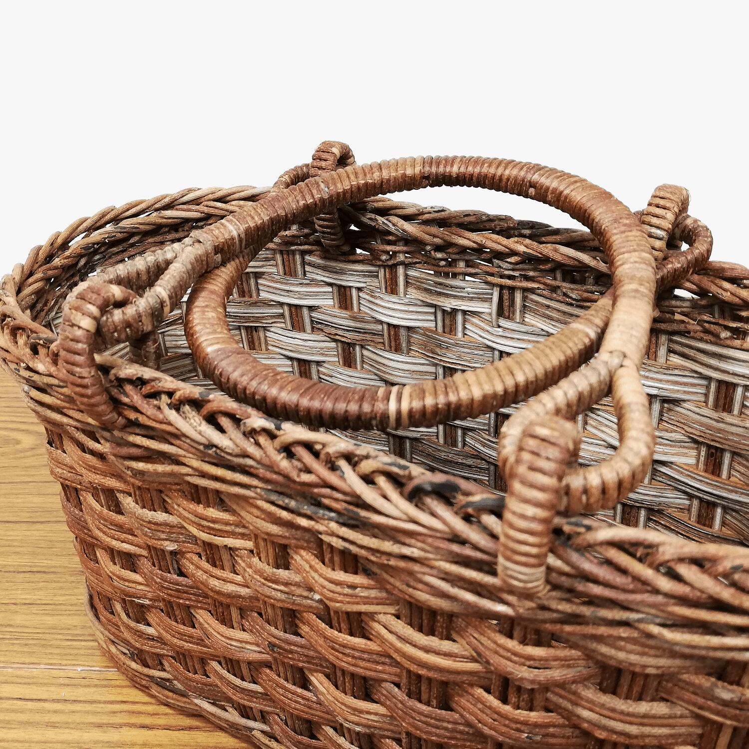 あけび-かごバッグ｜割引品｜元禄編み｜中サイズ｜小判底｜浅型