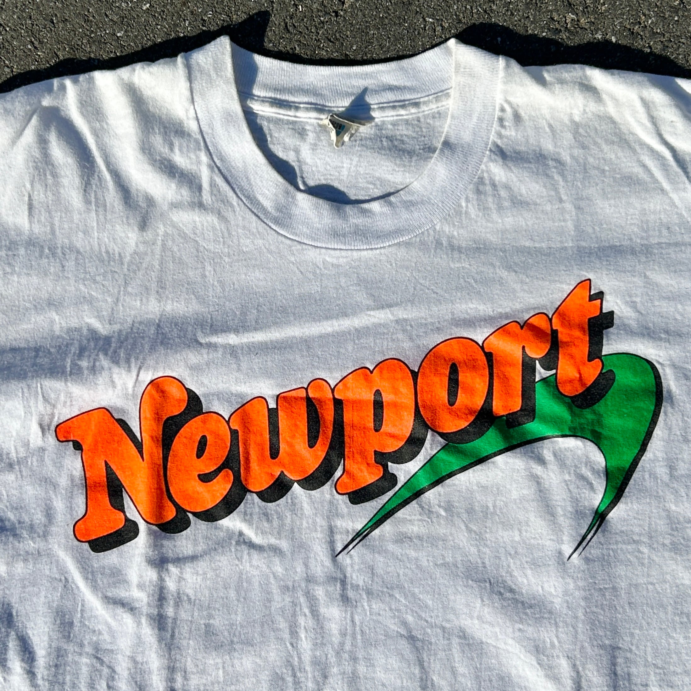 L Deadstock Newport 80s 90s シングルステッチ ニューポート Tシャツ 白 | ENCOUNT powered by BASE