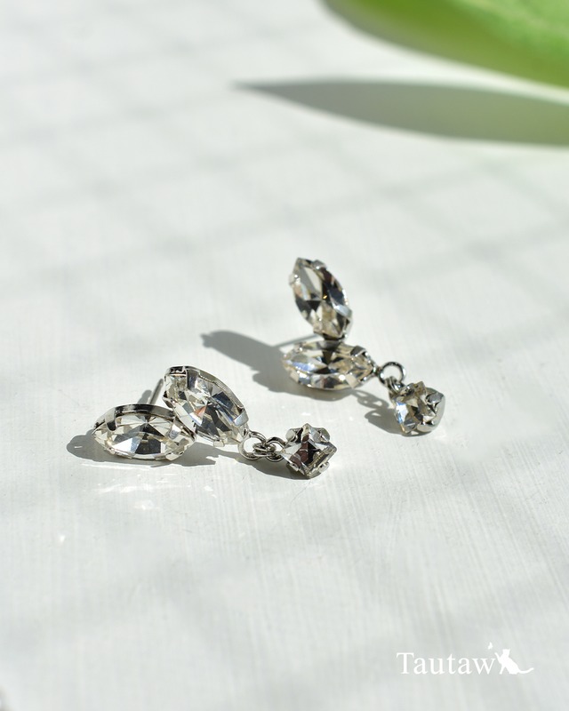 Crystal Drop（クリスタルドロップ）｜スワロフスキー社クリスタル使用｜ピアスのみ
