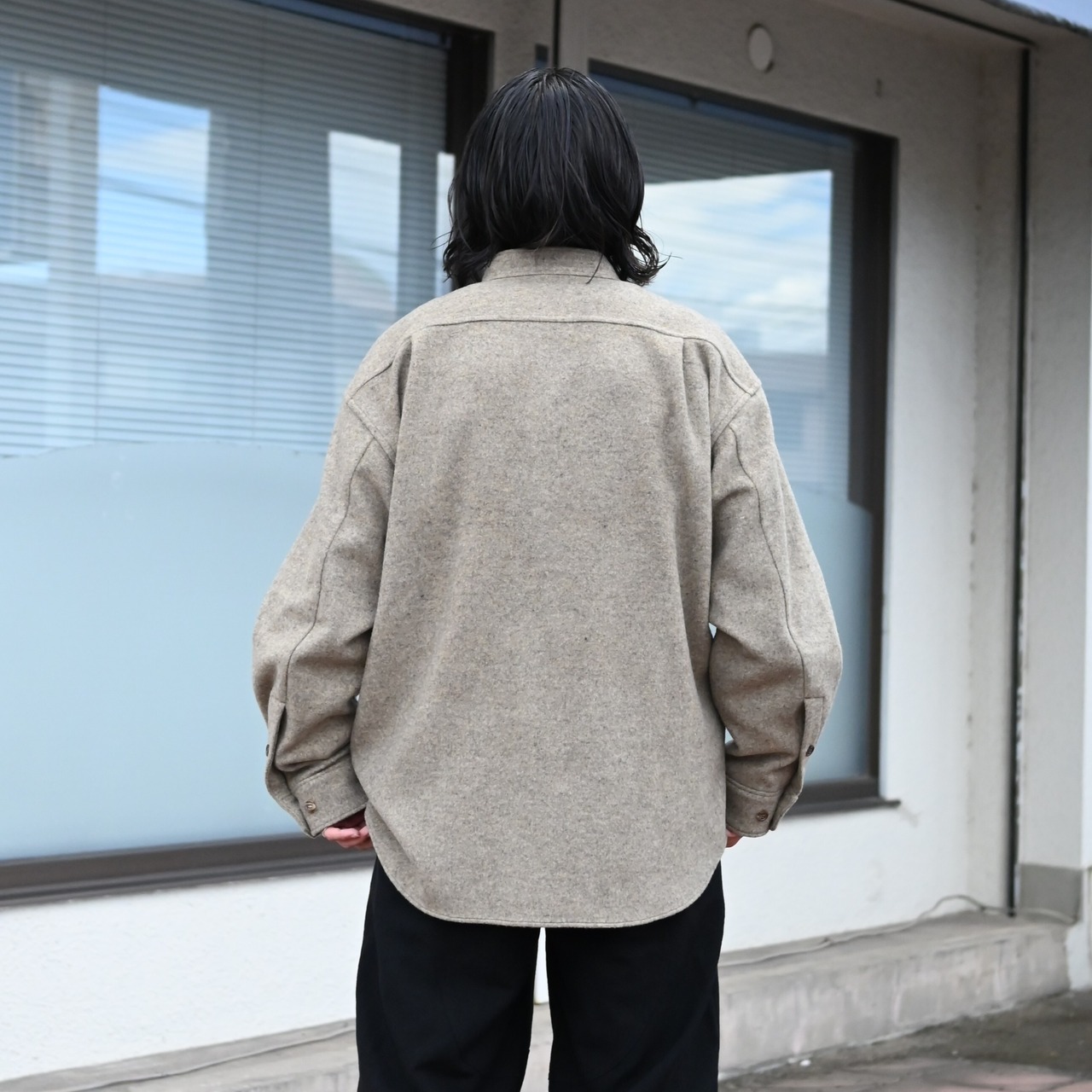 山内(ヤマウチ)、ウォッシュドウールリネンツイル・ツナギパンツ、ウールシャギー・スタンドカラーシャツジャケット