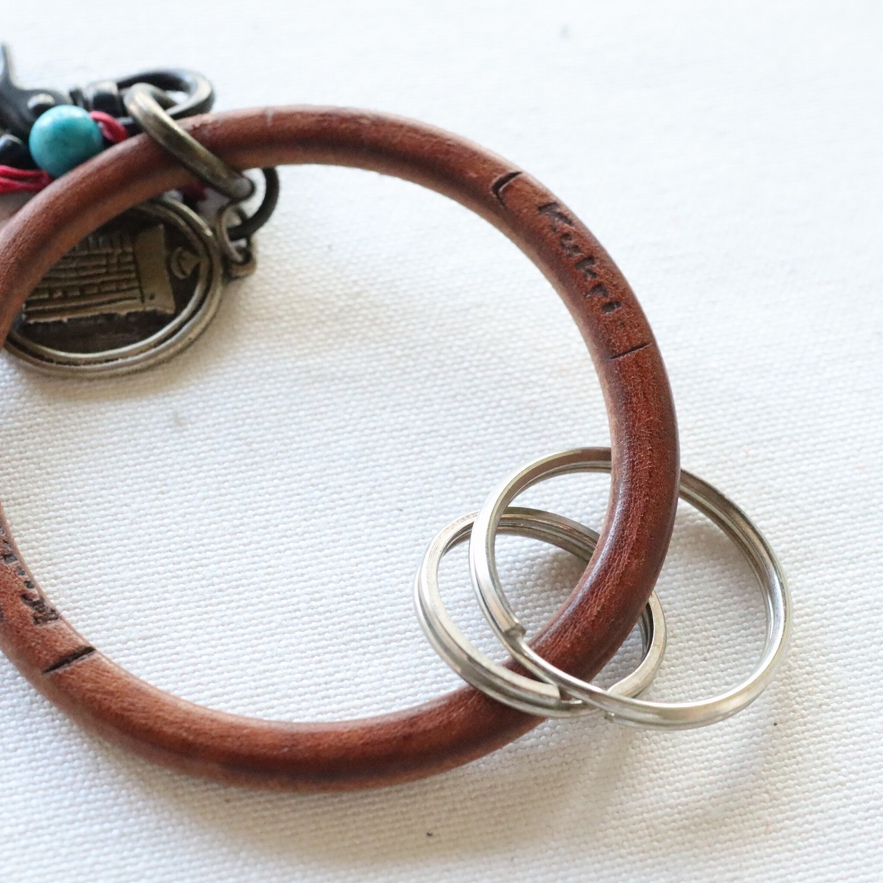 アッセンブル レザーキーリング｜Assemble ONE-OFF Leather Keyring｜A001