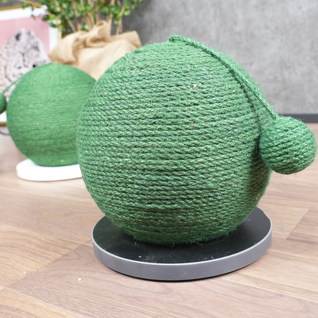 【アウトレットセール商品】クズが出にくく長持ち!!遊びながら爪とぎの練習！サボテン型スクラッチャー（猫用爪とぎ）,おあそびポール付き！（子猫の爪とぎ練習にもおススメ！）