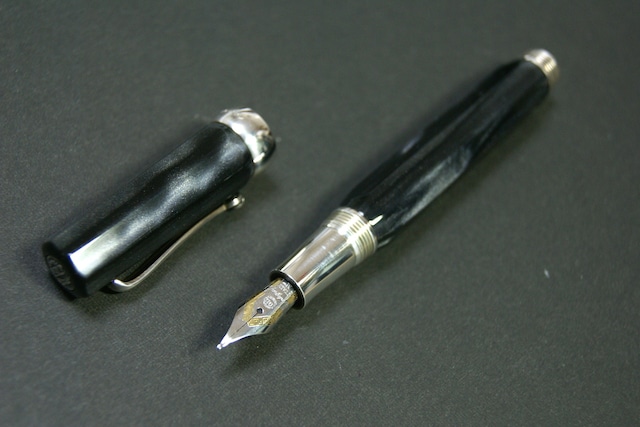 モンテグラッパ ミクラ　MONTEGRAPPA　（中字）　18K　　　　　00745