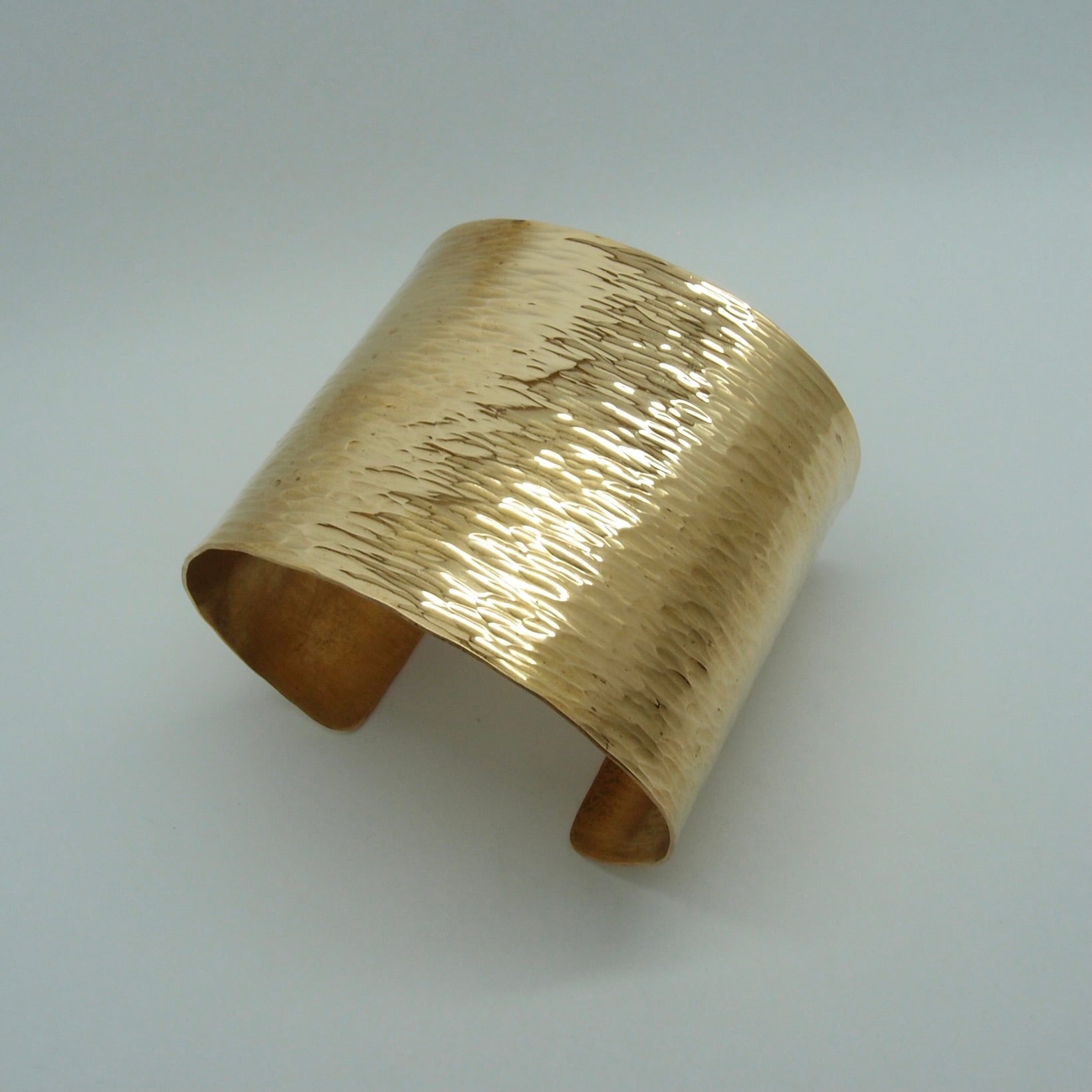 BRASS wide bangle | GAJU