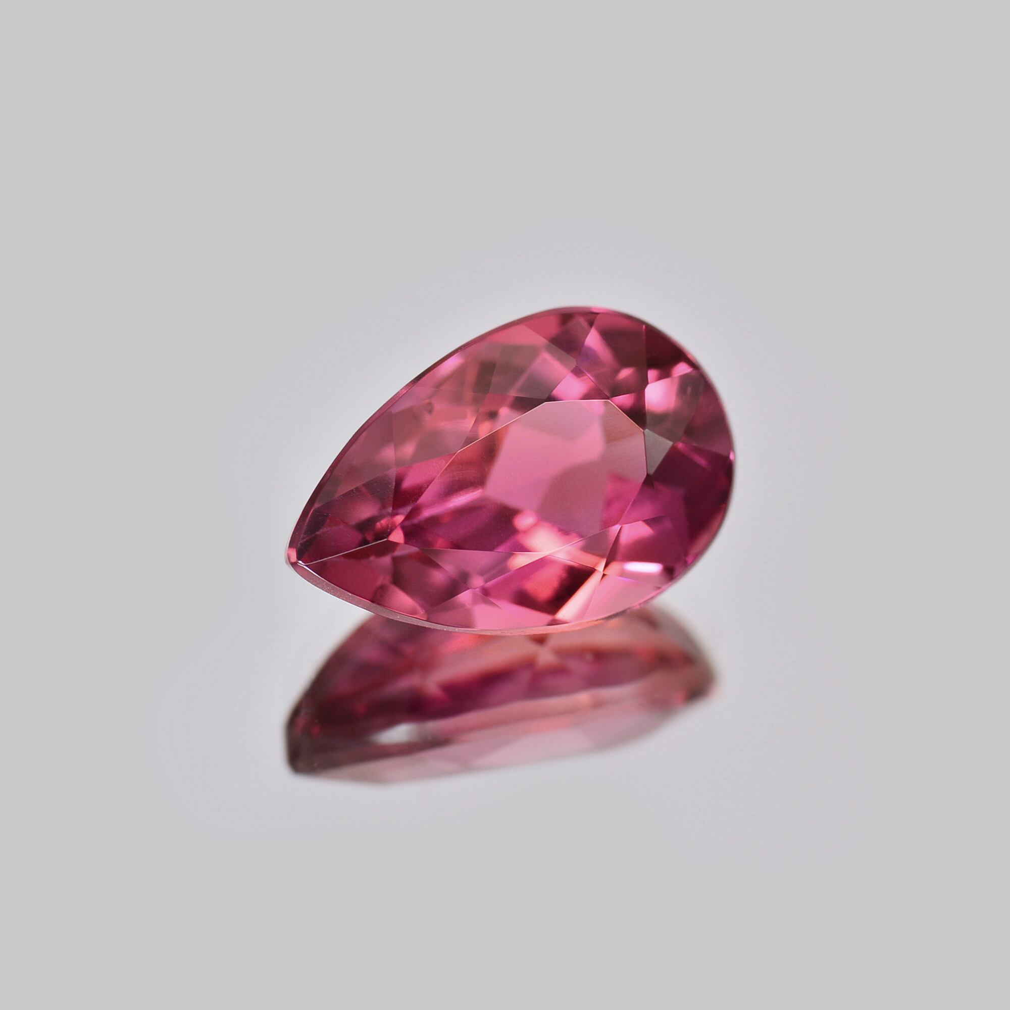 ソ付 ピンクトルマリン 1.587ct ルース ペアシェイプ | CheReine ソ付 ピンクトルマリン 1.587ct ルース ペアシェイプ | CheReine