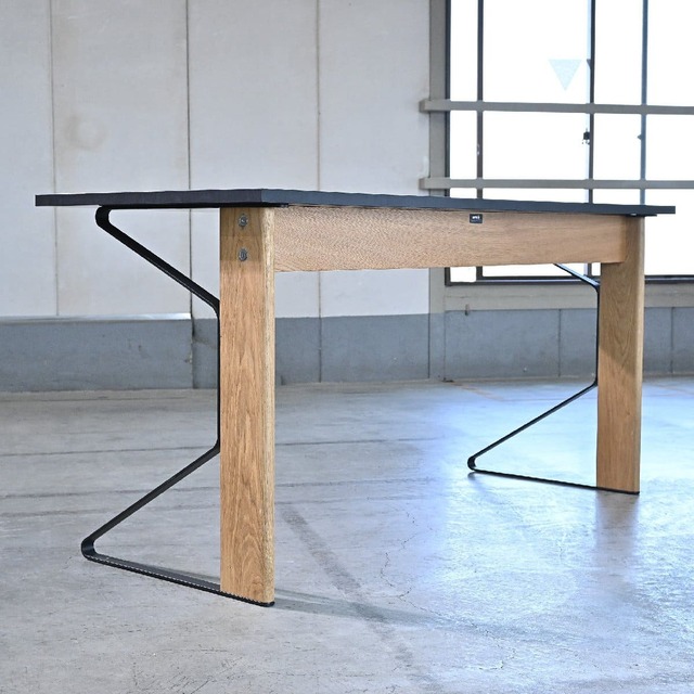 Artek 24万「REB005 / カアリ」デスク Ronan & Erwan Bouroullec オーク 無垢材 ナチュラル アルテック ロナン & エルワン・ブルレック【中古家具/中古インテリア/USED家具ユーズド家具/リサイクル】